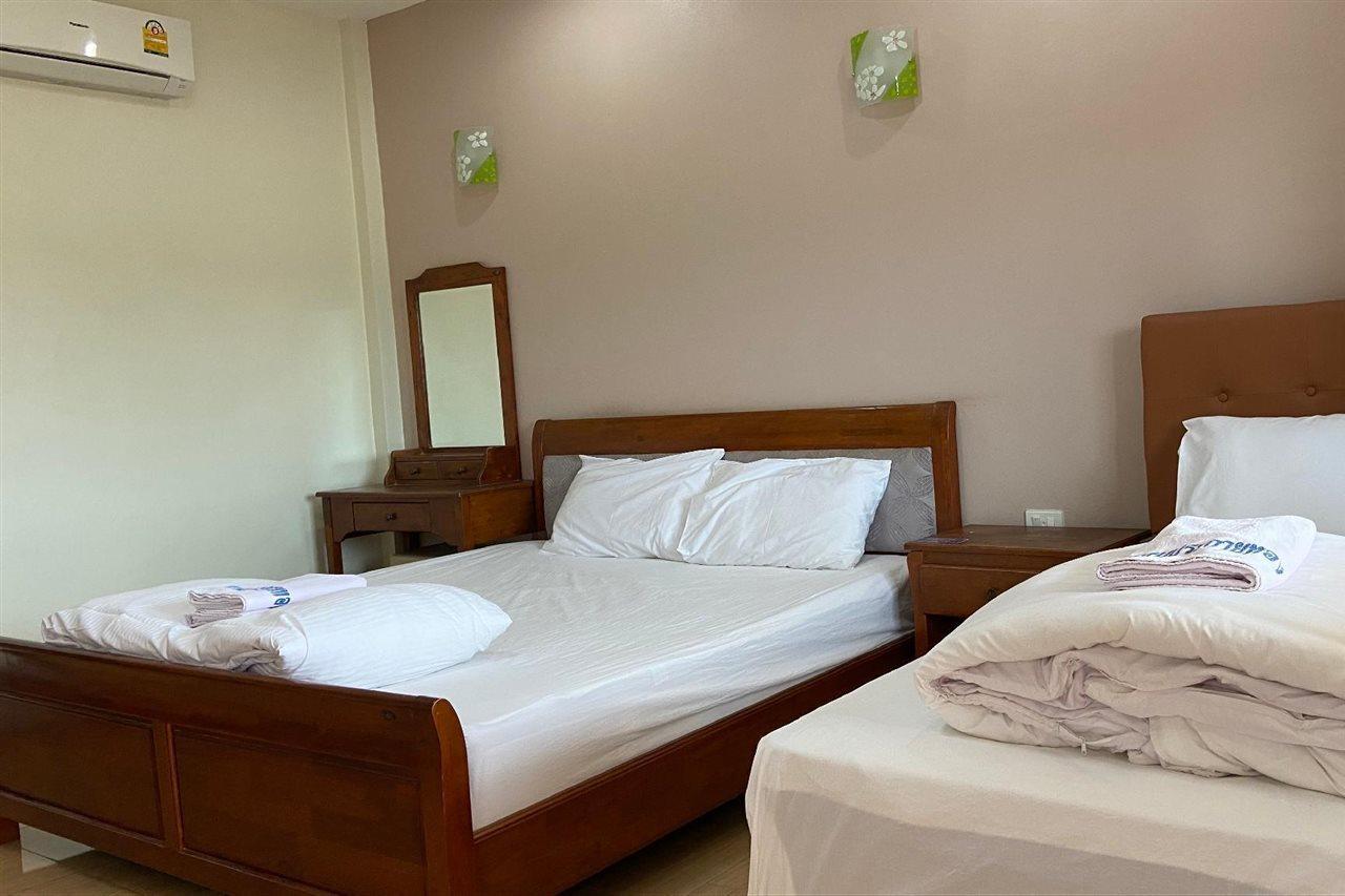 Prakaithong Hotel อำเภอสว่างแดนดิน ภายนอก รูปภาพ