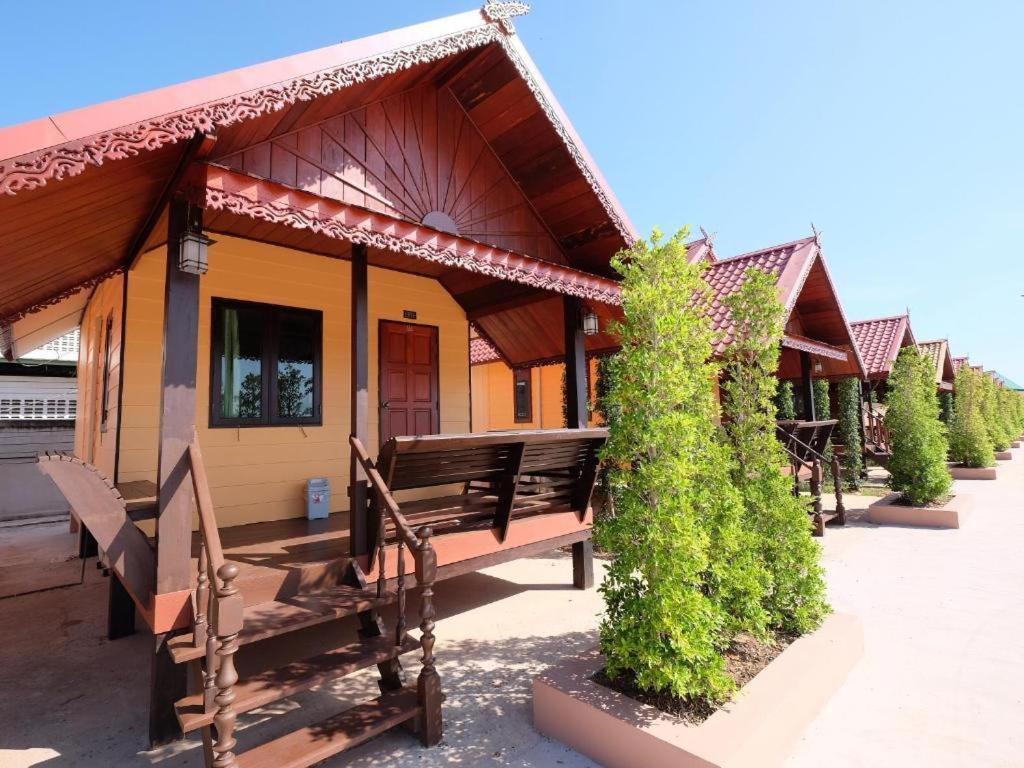 Prakaithong Hotel อำเภอสว่างแดนดิน ภายนอก รูปภาพ