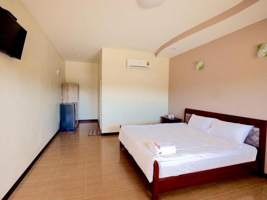 Prakaithong Hotel อำเภอสว่างแดนดิน ภายนอก รูปภาพ